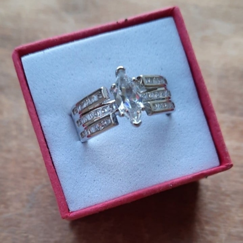 Marquise Wide Band Ring (6.75 & 8 )